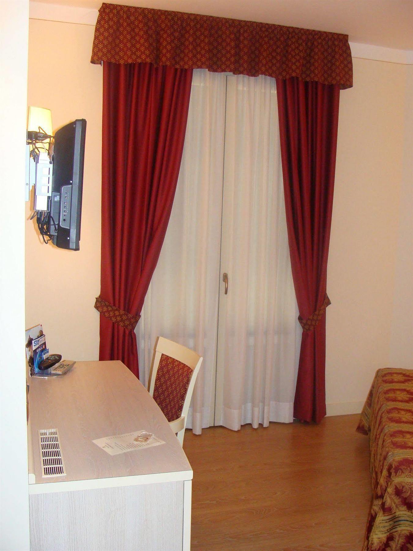Hotel Belforte Ovada Esterno foto